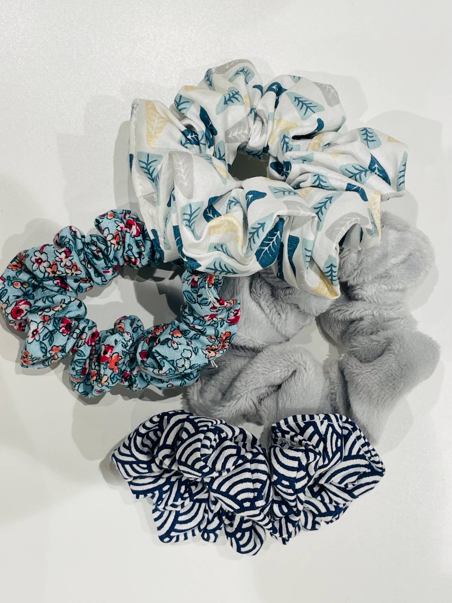 Chouchou l'indispensable accessoire pour retenir les cheveux