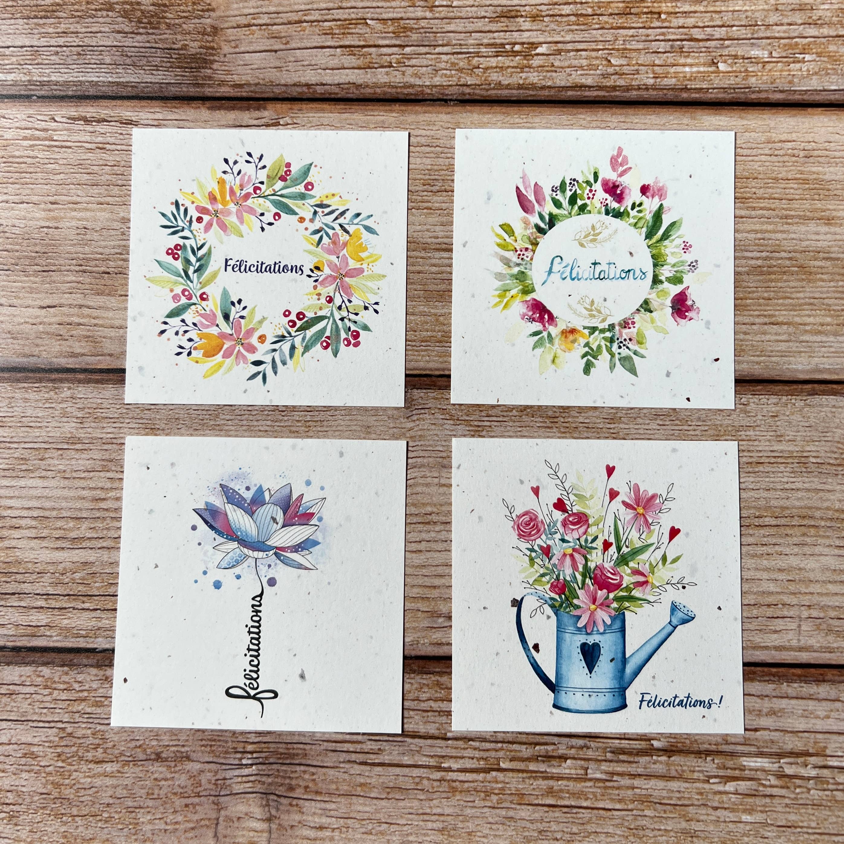 1 x petite carte carré traditionnelle félicitations