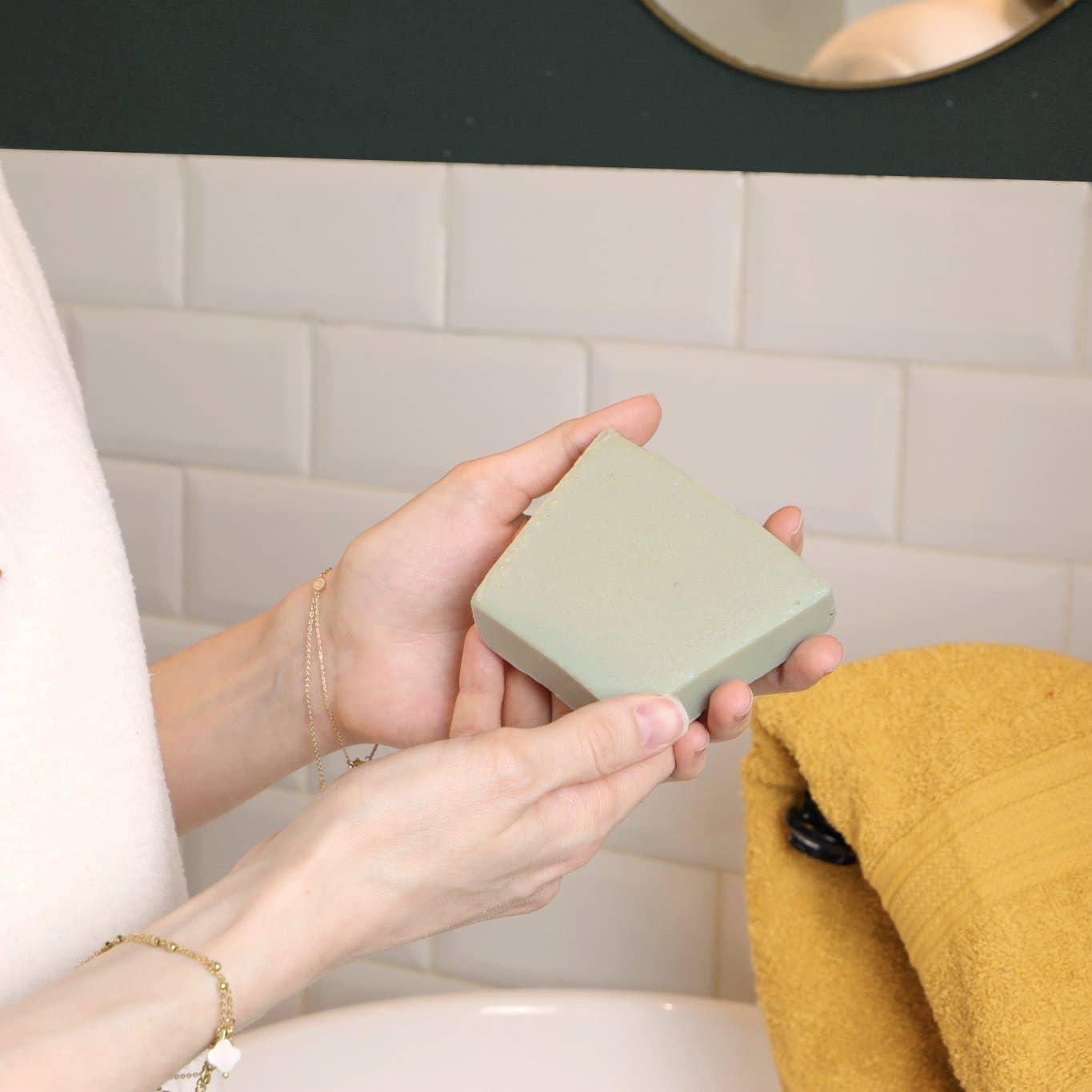 Savon à l'huile de baies de laurier: 1 savon - 100g