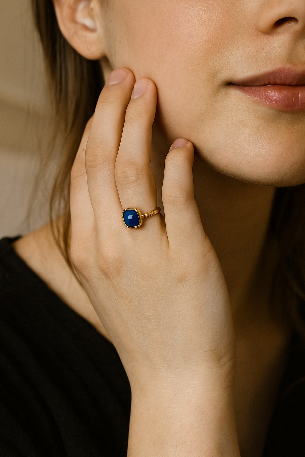Bague Coussin Réglable Plaquée Or 18K Apatite Bleu Néon