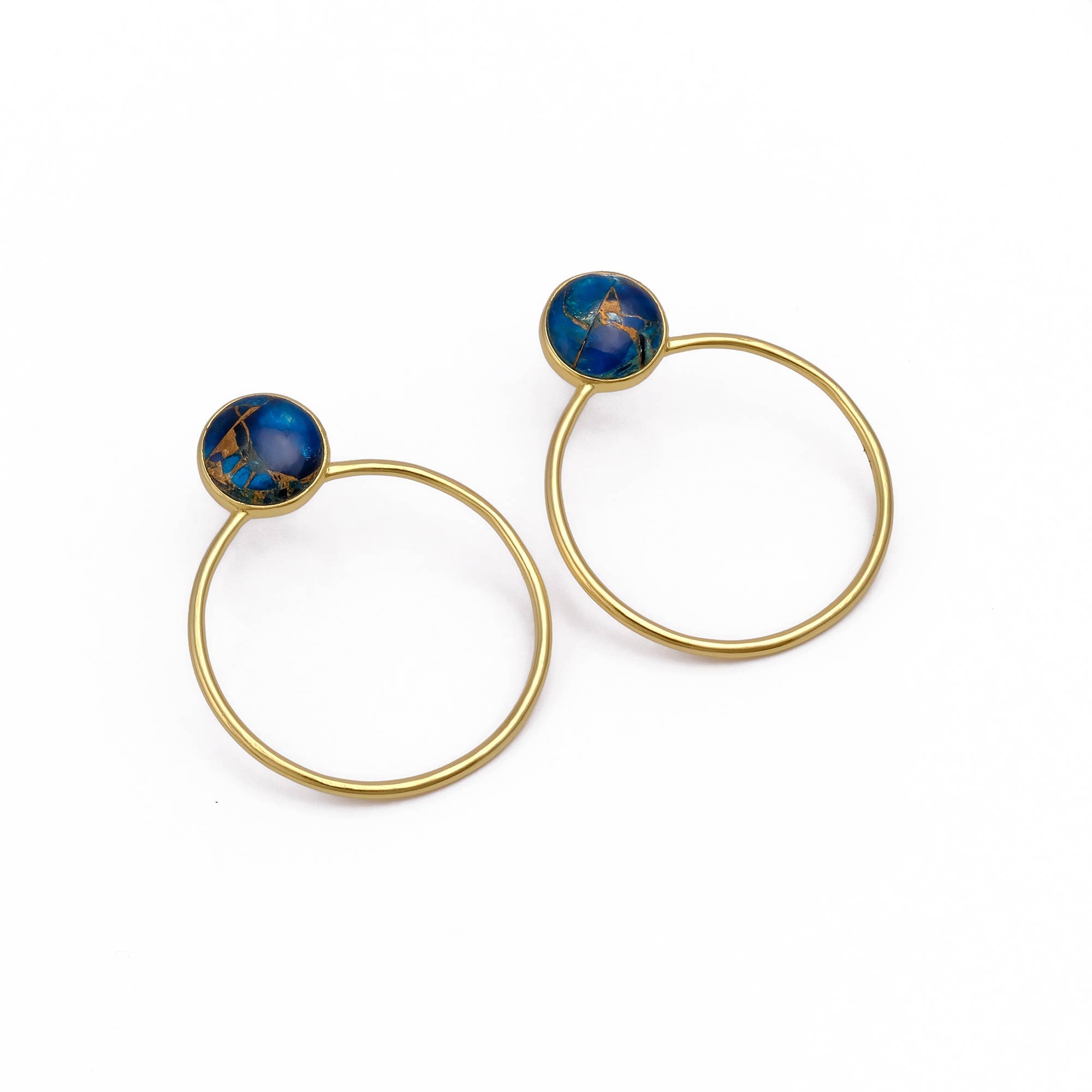 Boucle d'oreille créole plaquée or tendance en apatite et jade de Mohave