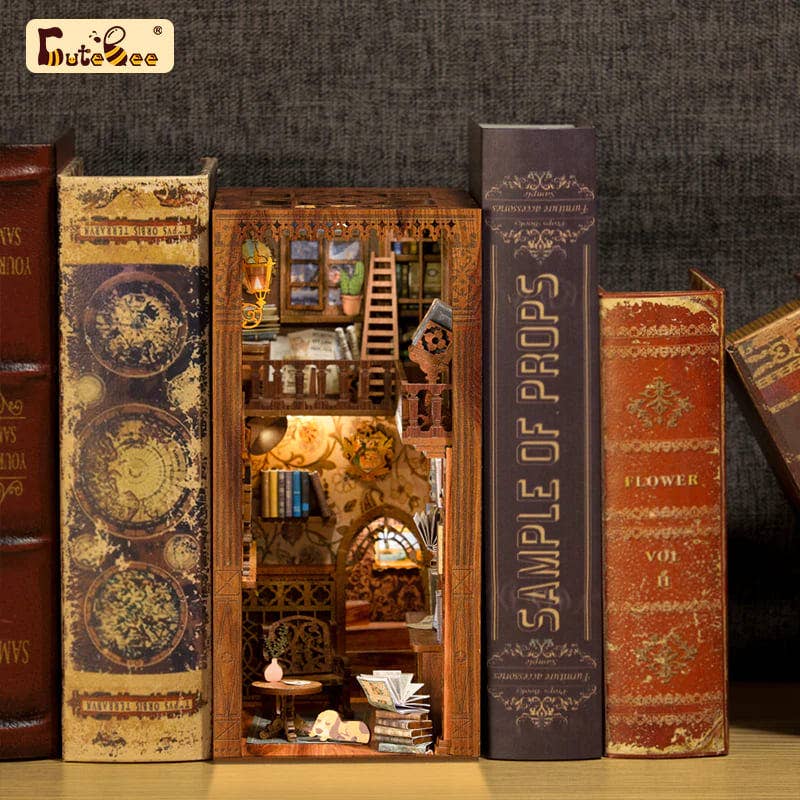 Eternal Bookstore - Book Nook