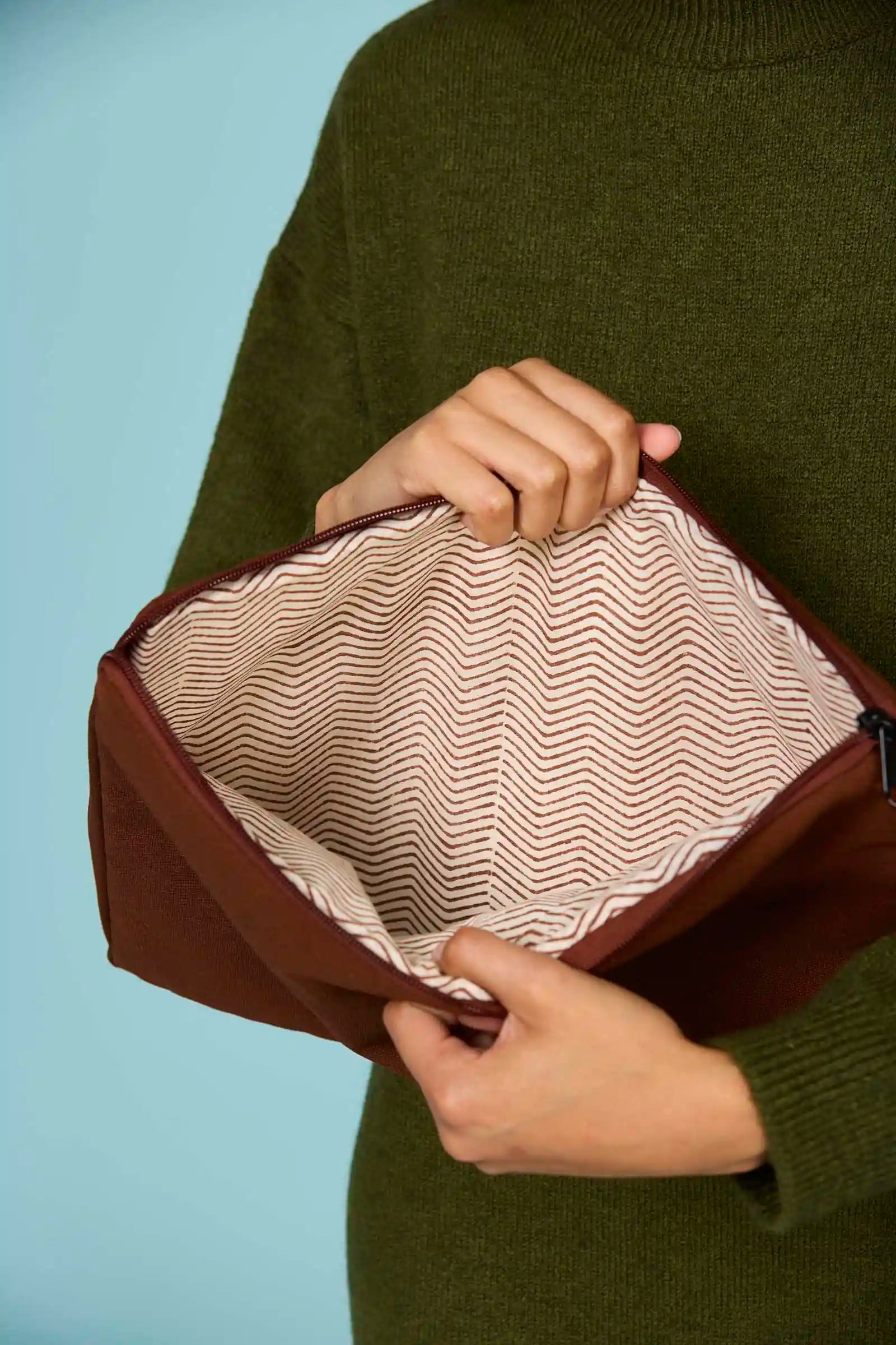 Housse d'ordinateur Ava: Noir / M