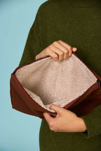 Housse d'ordinateur Ava: Blush / M