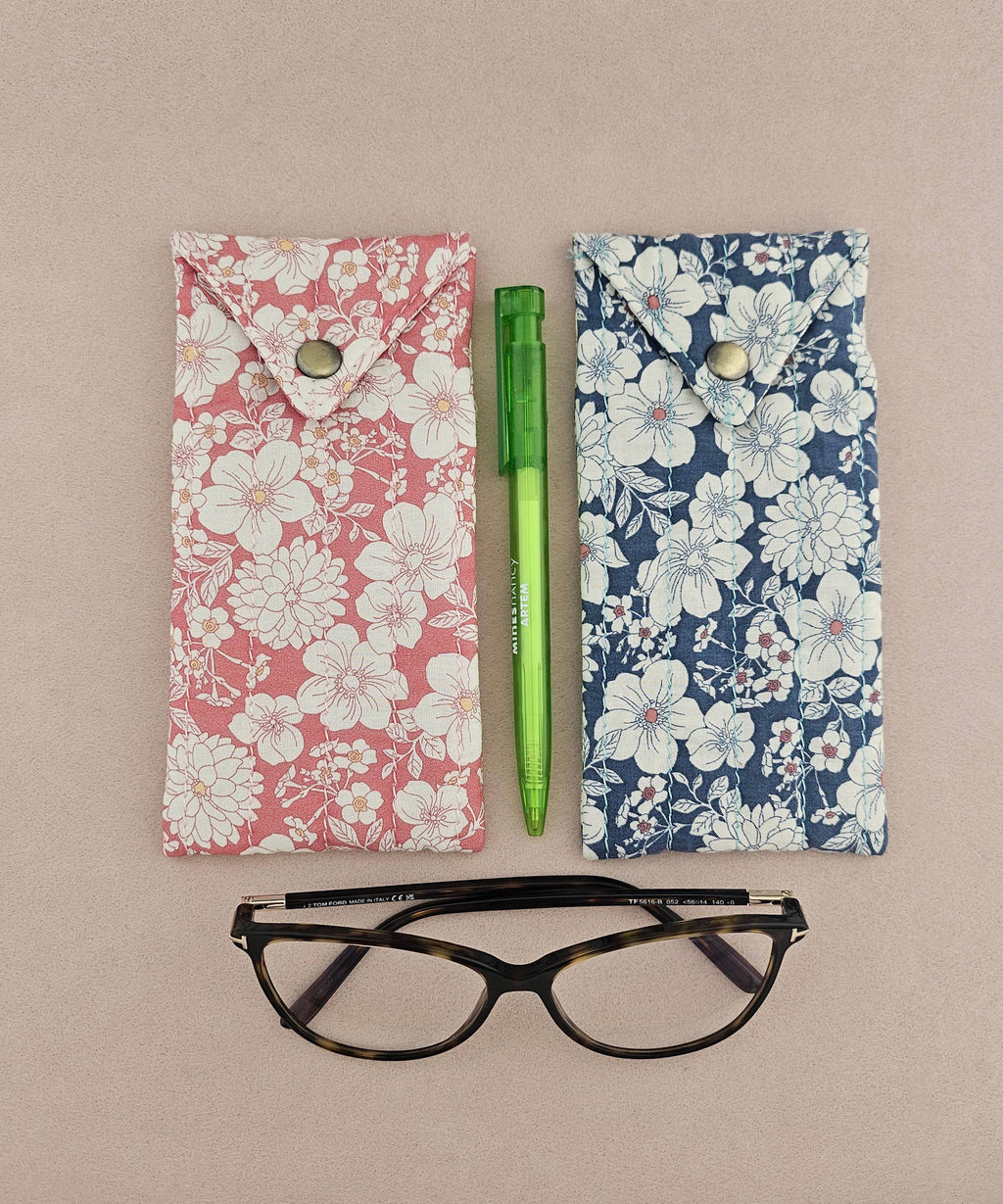 Trousse  lunette / stylo en 100 % coton : Fleur rouge turquoise