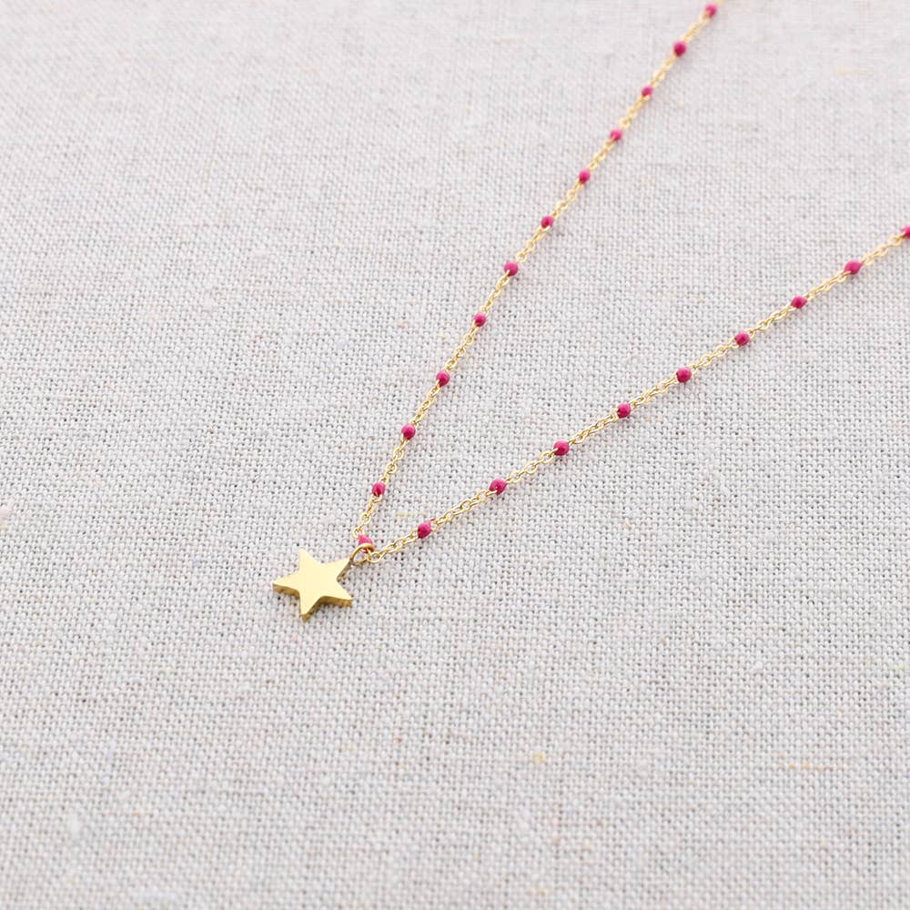 Collier en acier émaillé avec pendentif étoile: Noir