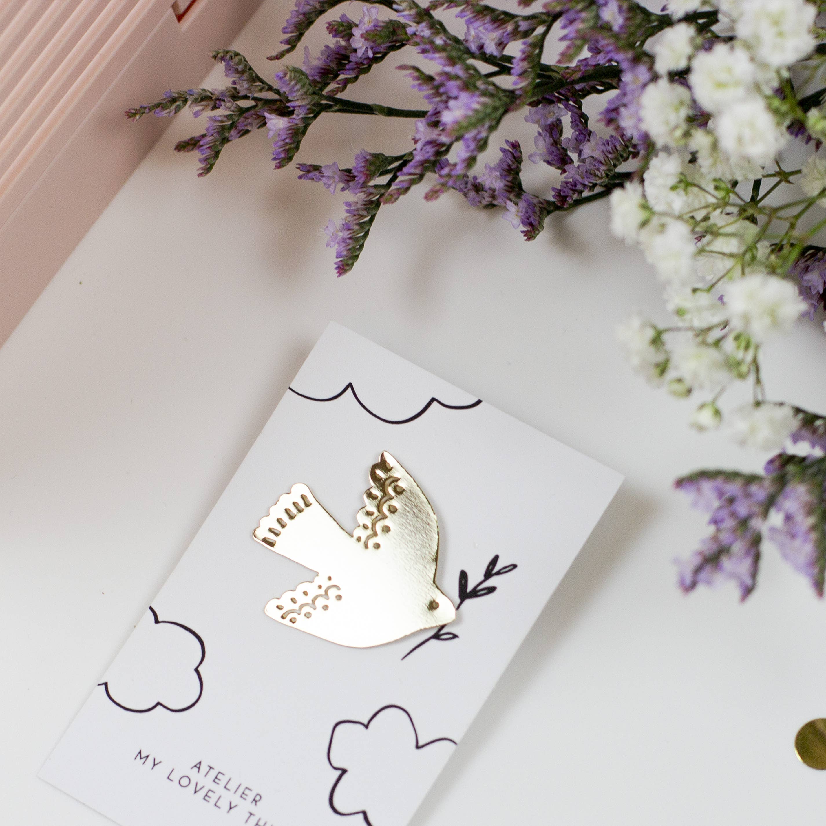 Pin Dove