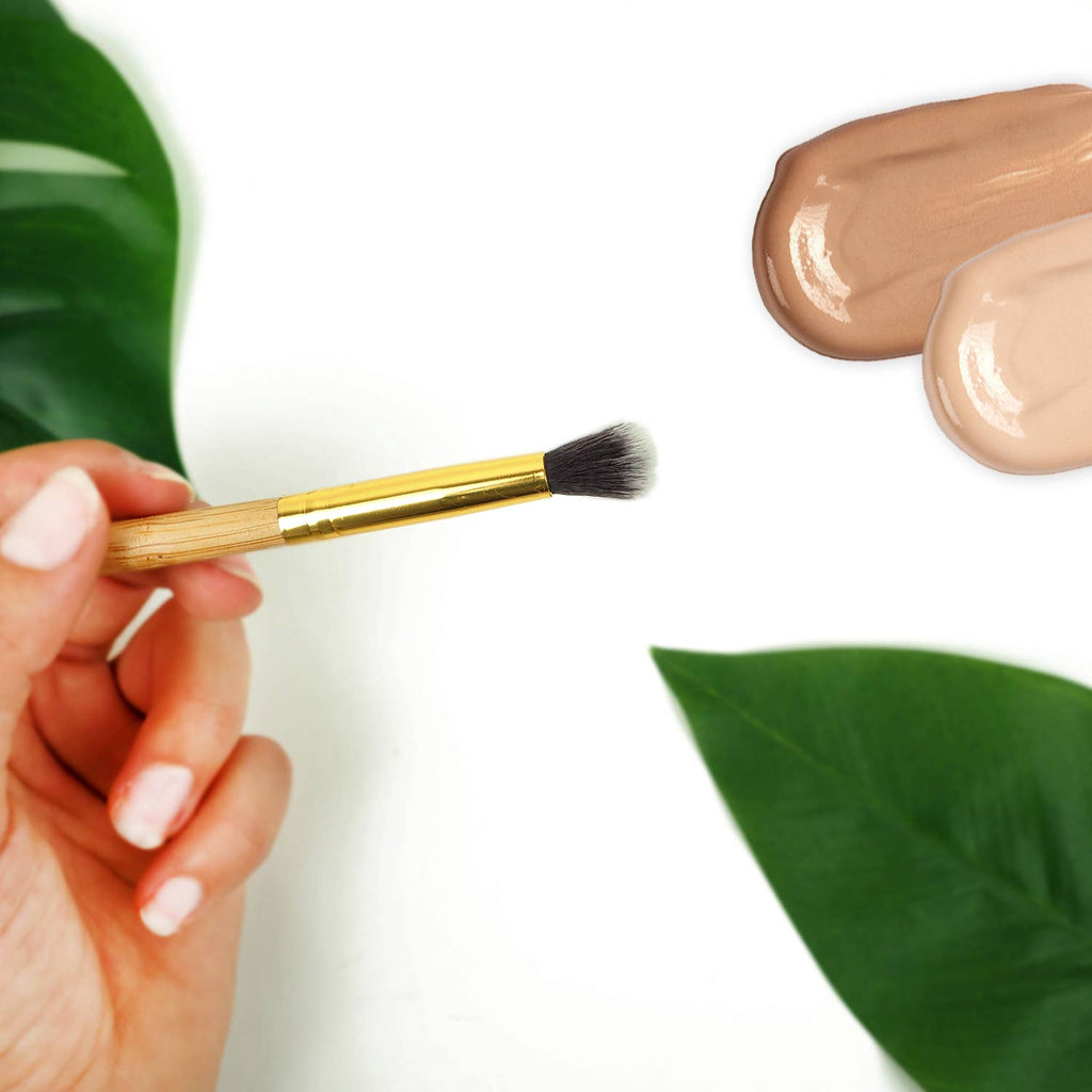 Pinceau yeux
en bambou naturel
ANTI-CERNES