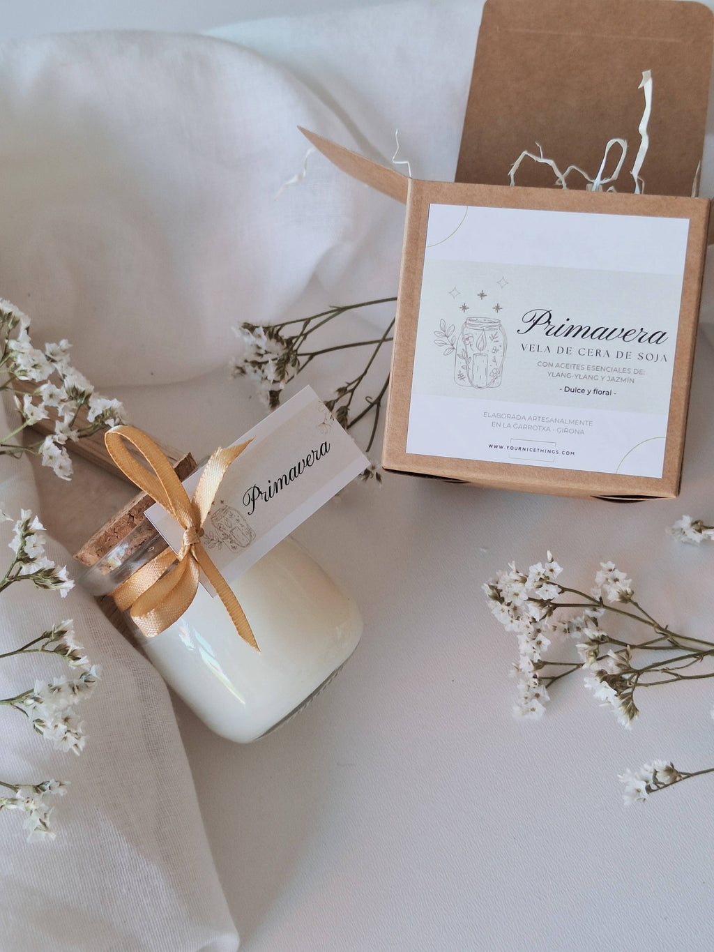 Bougie en cire de soja dans un bocal en verre ylang-ylang et jasmin: Français / Avec boîte