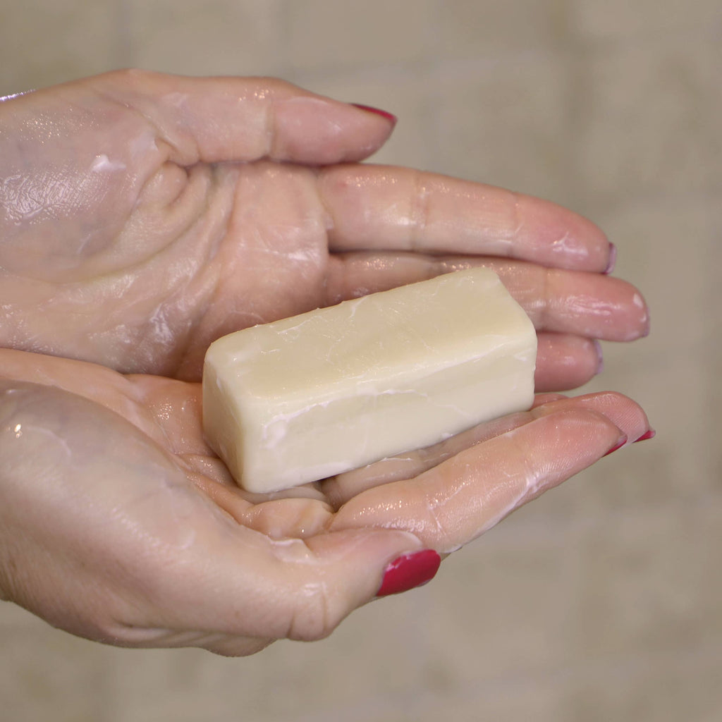 Après-shampoing solide à l'huile de chanvre bio: Parfum Lait de coco et figue