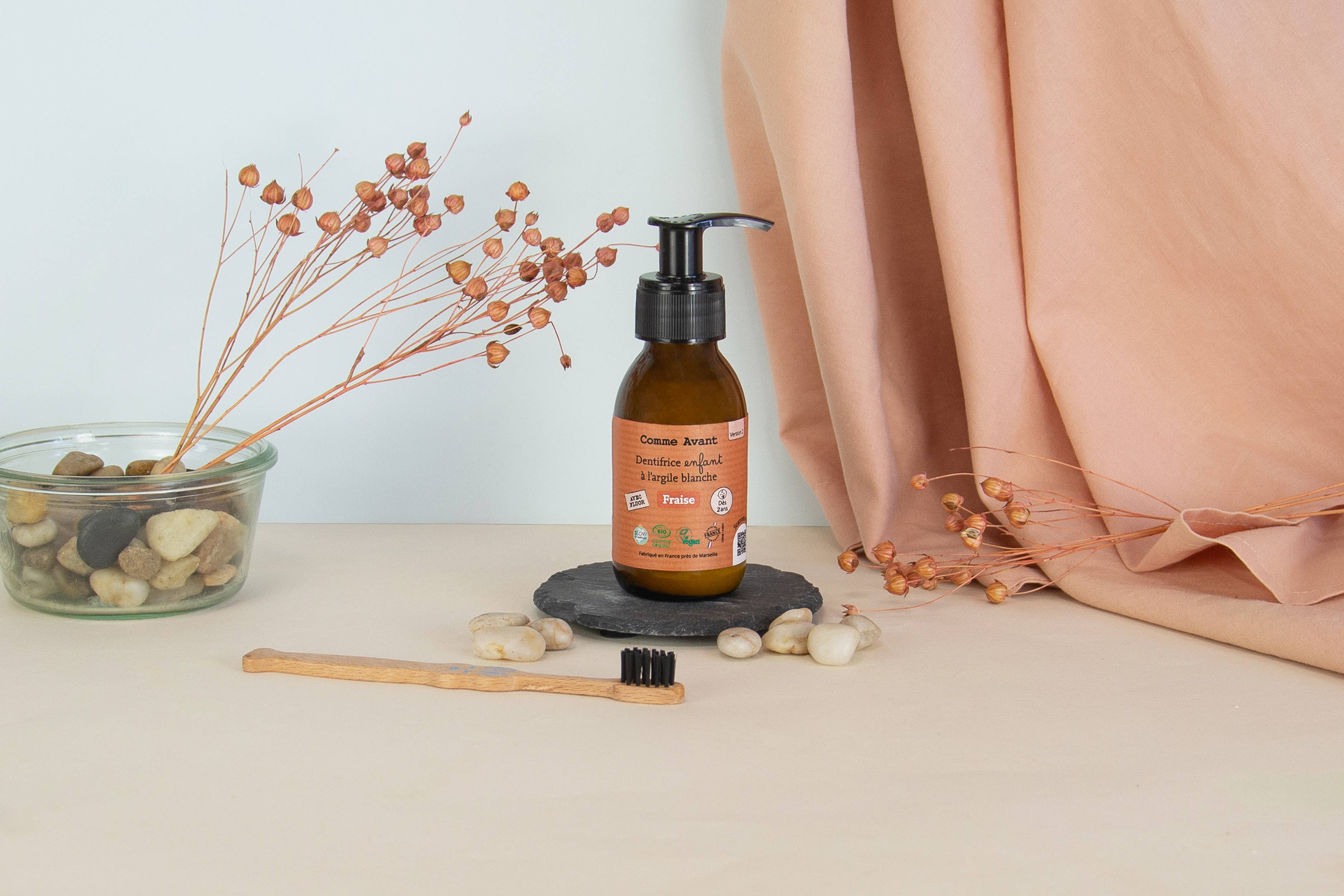 Dentifrice enfant en pâte à la fraise: 1 dentifrice - 90ml