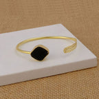 Bracelet ajustable en laiton plaqué or avec tourmaline noire brute