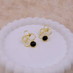 Boucles d'oreilles en onyx noir fait main plaquées or.
