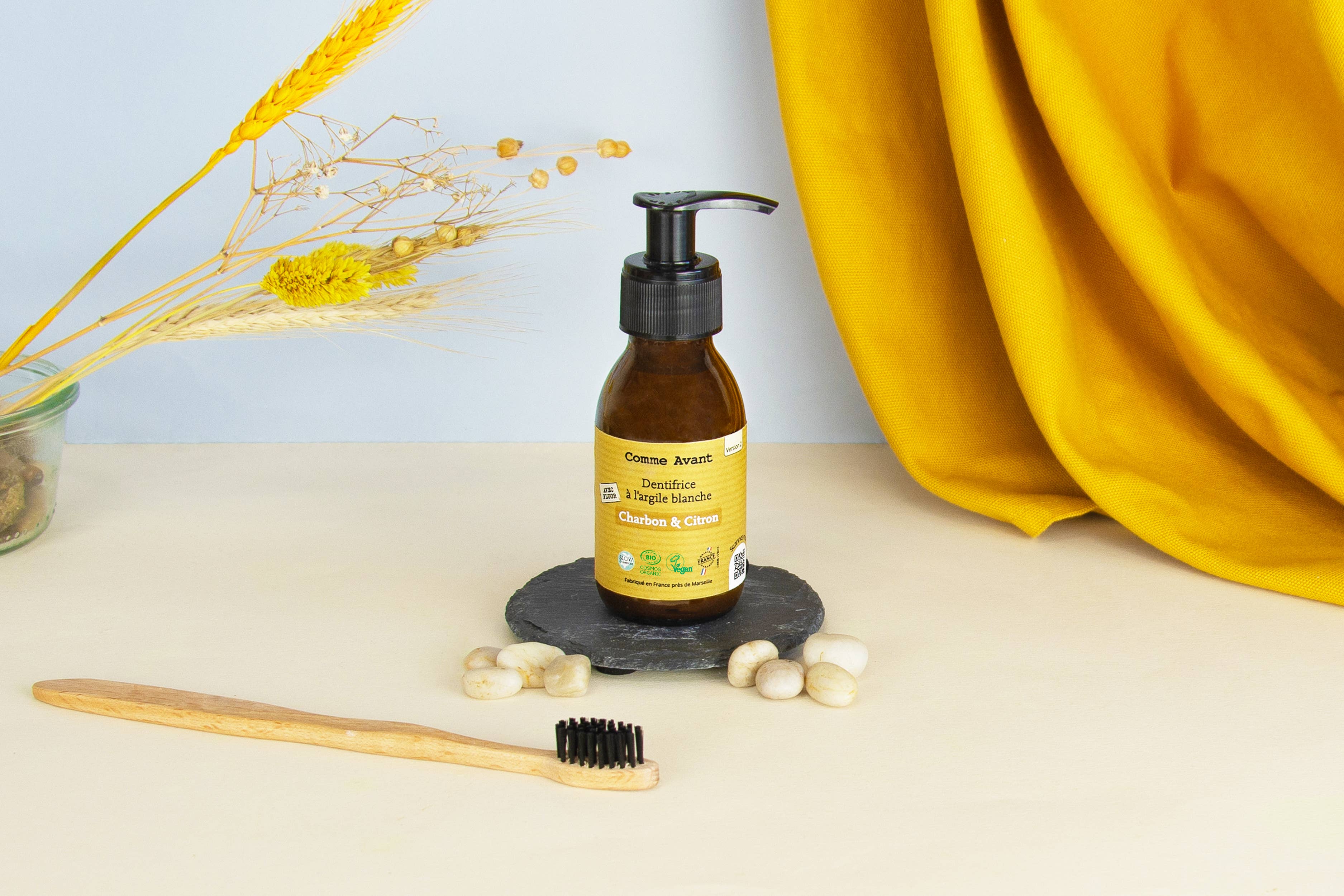 Dentifrice en pâte au charbon végétal et citron: 1 dentifrice - 90ml