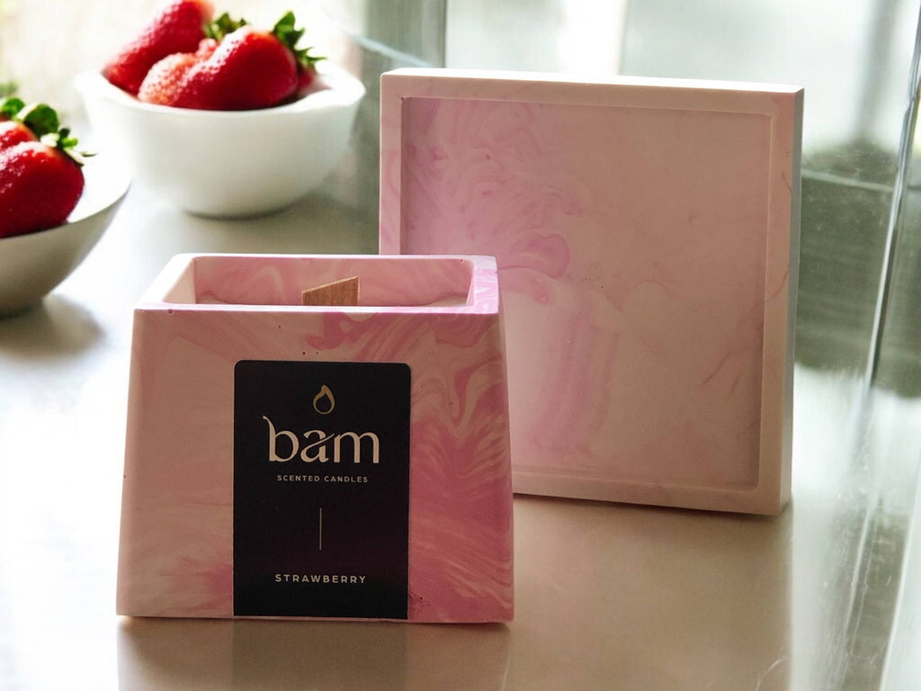 BAM - Bougie parfumée FRAISE - Collection SQUARE