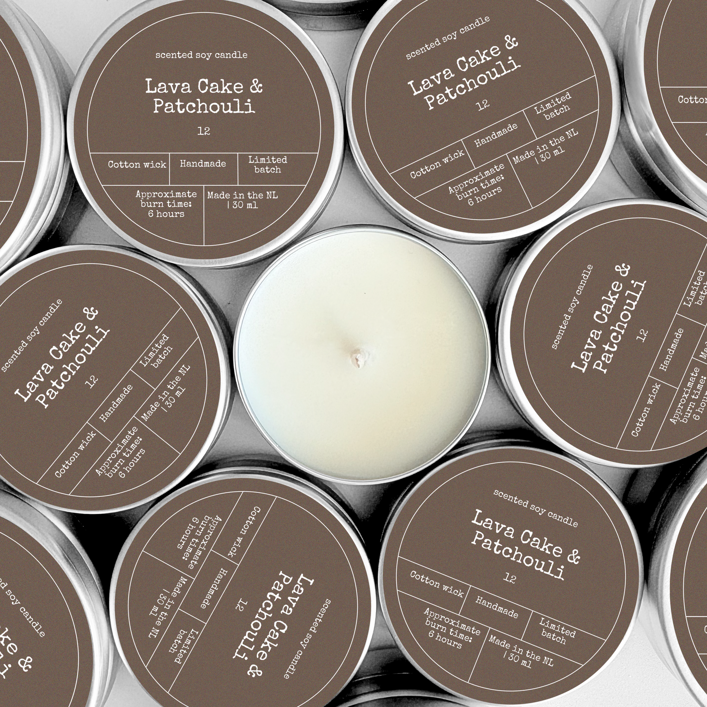 BOUGIE PARFUMÉE EN CIRE DE SOJA | Gâteau de lave & Patchouli: Moyenne