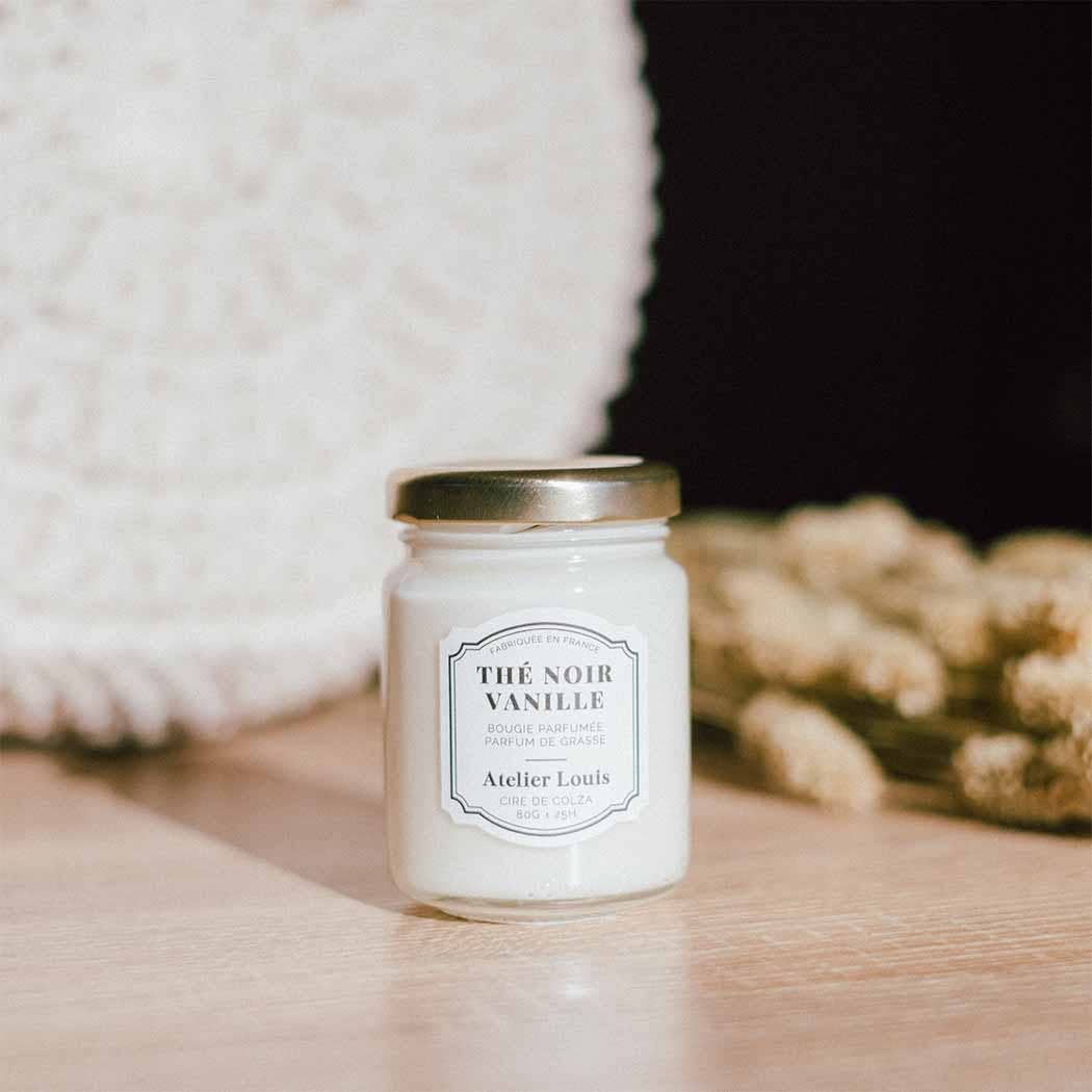 Bougie Parfumée Thé Noir & Vanille: Petite - 25H de combustion