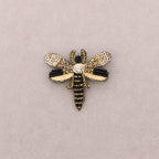 Broche à sequins en forme de libellule: Mûrier