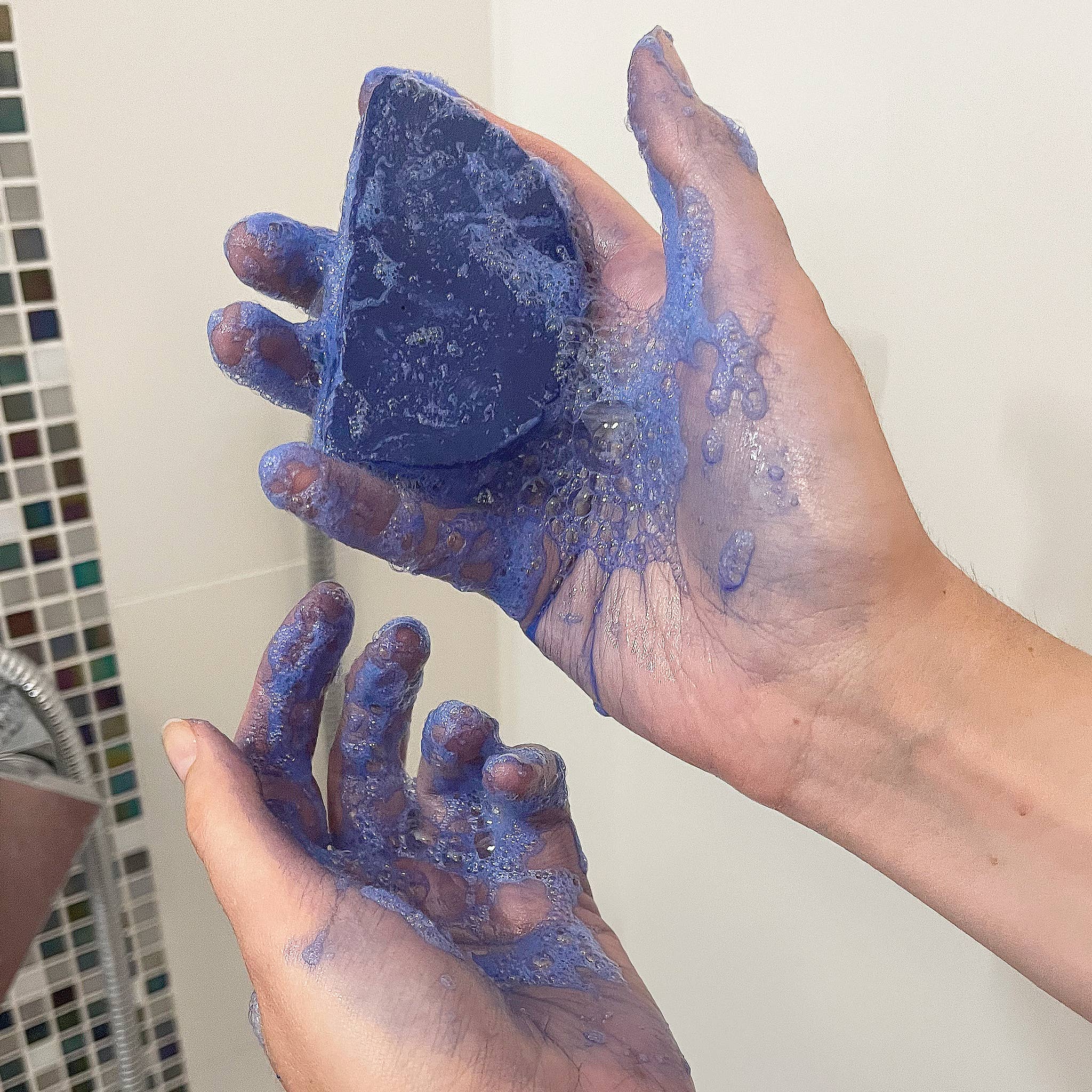 Shampoing aux pigments bleu Ultramarine Cheveux blond/blanc