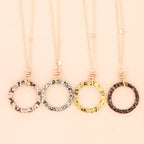 Collier long avec pendentif Piton Ring: Beige