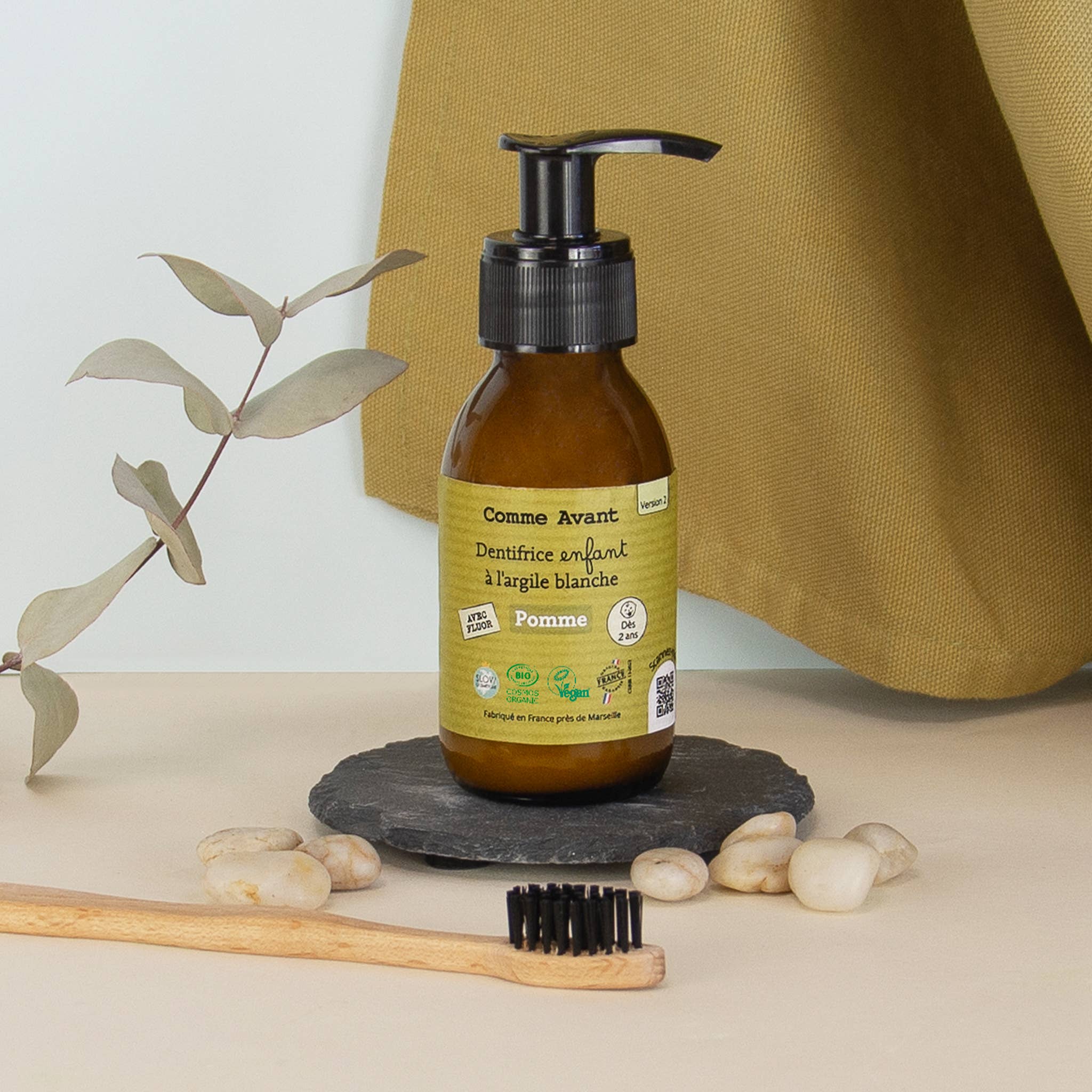 Dentifrice enfant en pâte à la pomme : 1 dentifrice - 90ml