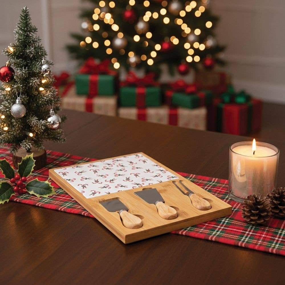 ENSEMBLE DE NOËL FIOCCHI PLANCHE À DÉCOUPER 21,5X30,5 ET 3 COUTEAUX