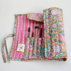 Trousse de pinceaux de maquillage jaune