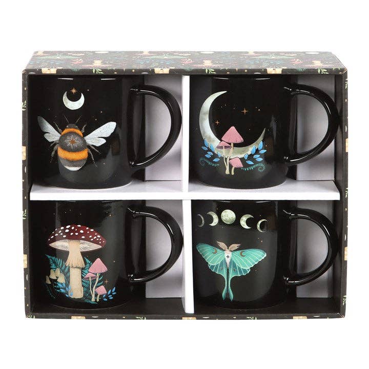 Une tasse Dark Forest