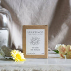 Bougie parfumée artisanale cire végétale - Fleur de tiaré: 150G ± 40H