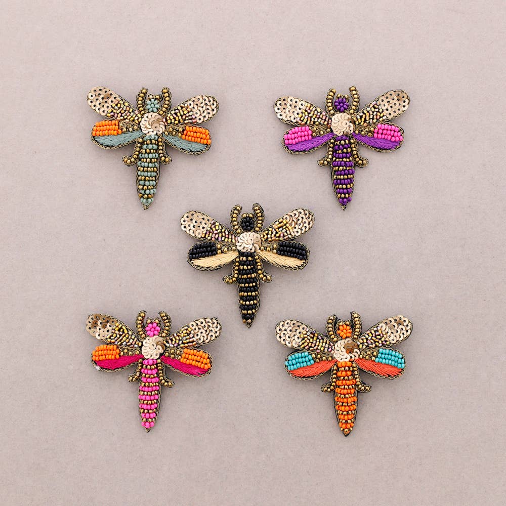 Broche à sequins en forme de libellule: Mûrier