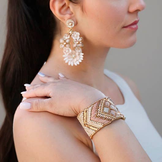 Bracelet ajustable en perles ethniques: Beige